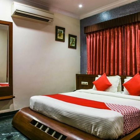 Oyo 1681 Hotel Devansh Удайпур Екстериор снимка