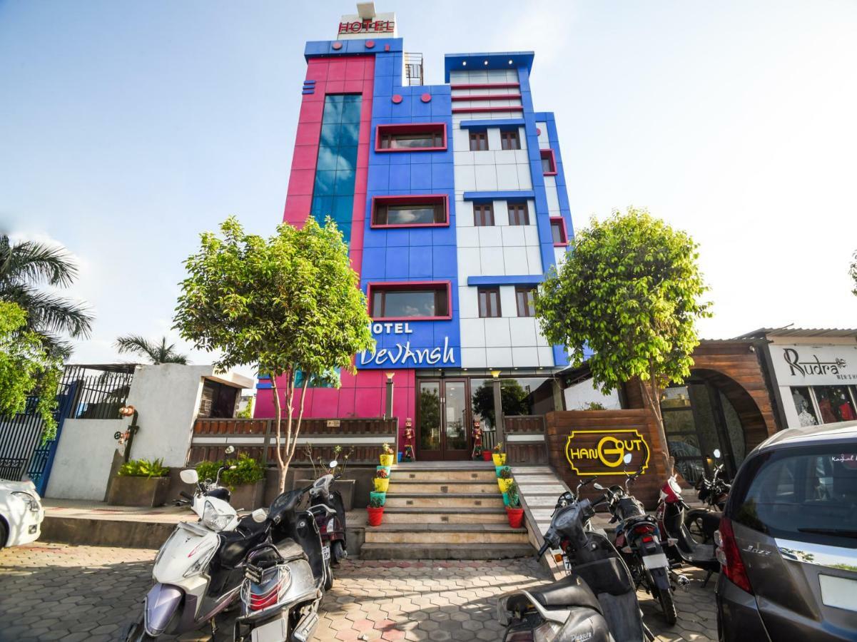 Oyo 1681 Hotel Devansh Удайпур Екстериор снимка