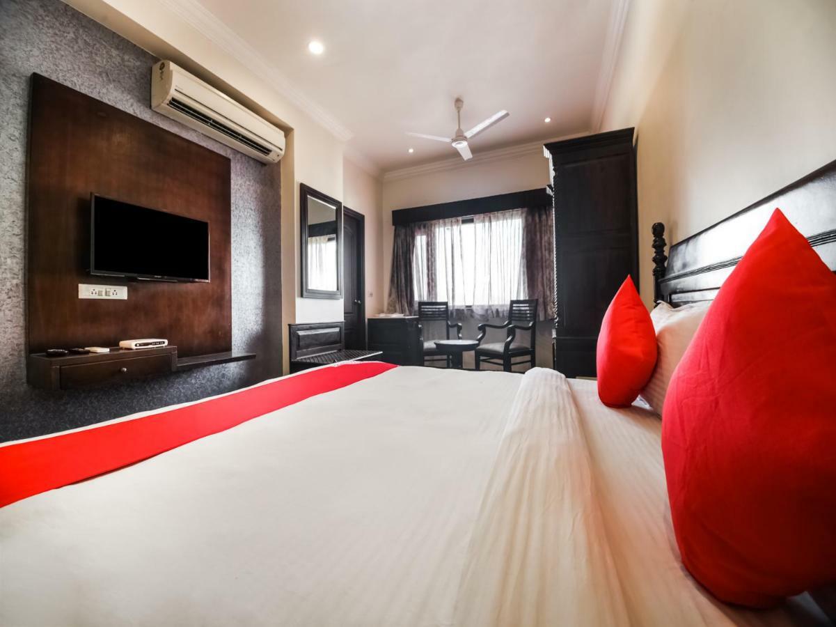 Oyo 1681 Hotel Devansh Удайпур Екстериор снимка