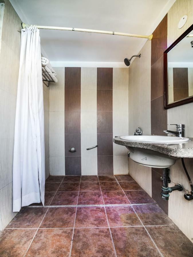Oyo 1681 Hotel Devansh Удайпур Екстериор снимка