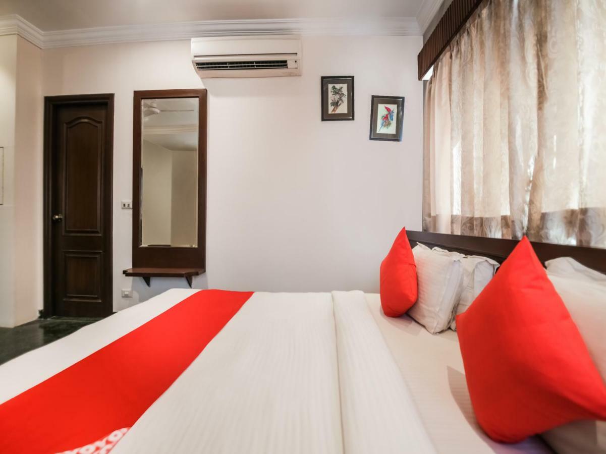 Oyo 1681 Hotel Devansh Удайпур Екстериор снимка
