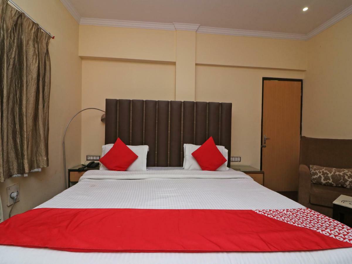 Oyo 1681 Hotel Devansh Удайпур Екстериор снимка