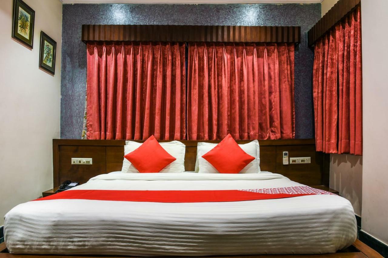 Oyo 1681 Hotel Devansh Удайпур Екстериор снимка