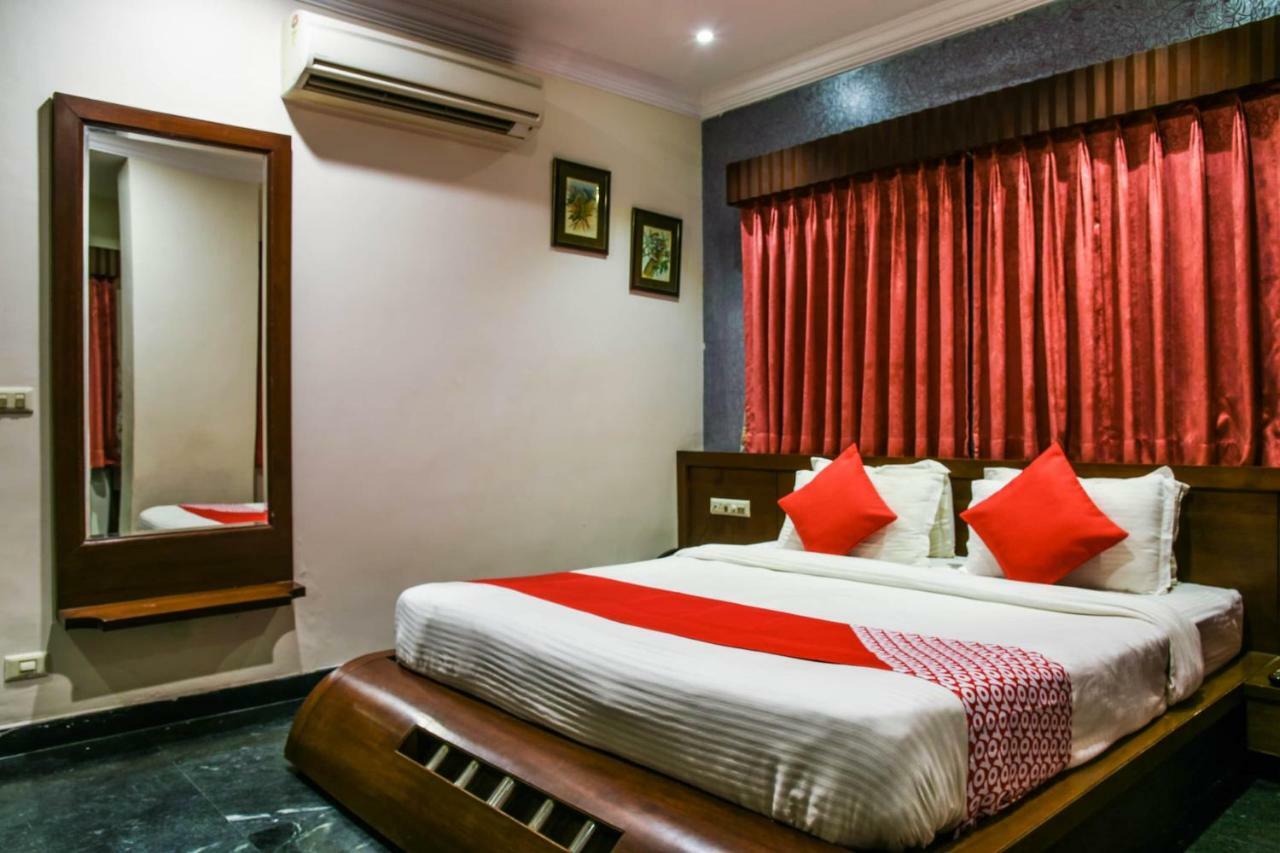 Oyo 1681 Hotel Devansh Удайпур Екстериор снимка