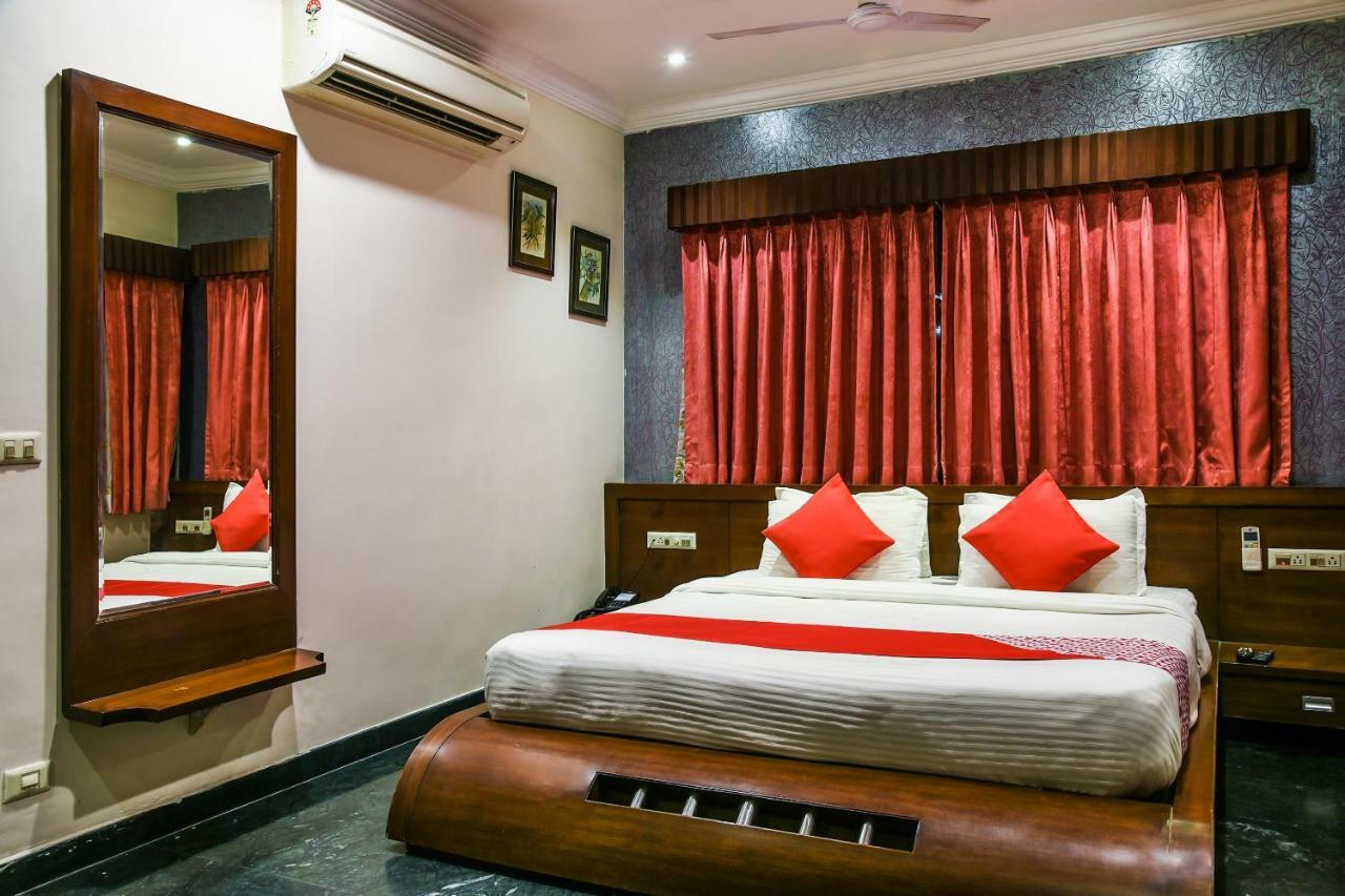Oyo 1681 Hotel Devansh Удайпур Екстериор снимка